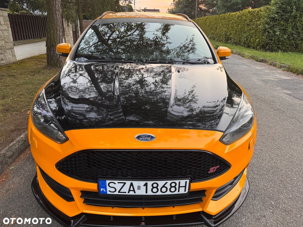 Ford Focus 2.0 EcoBoost ST - 8