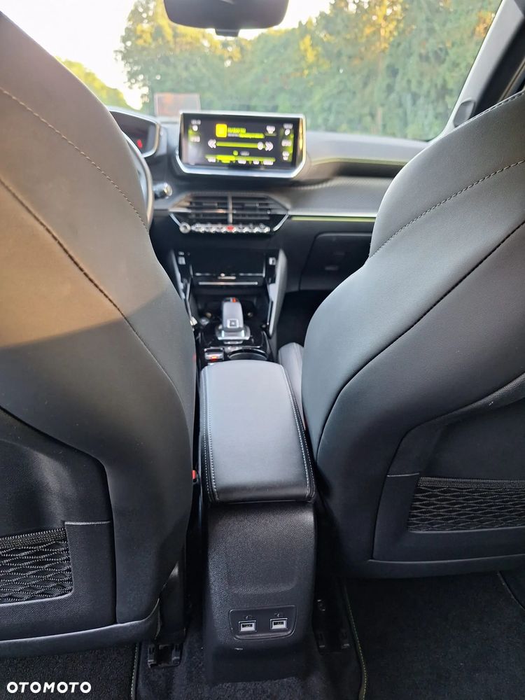 Peugeot 2008 1.5 BlueHDi GT Line S&S EAT8 - 10