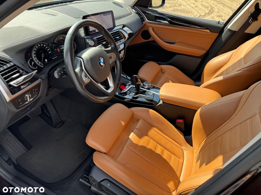 BMW X3 sDrive18d xLine - 29