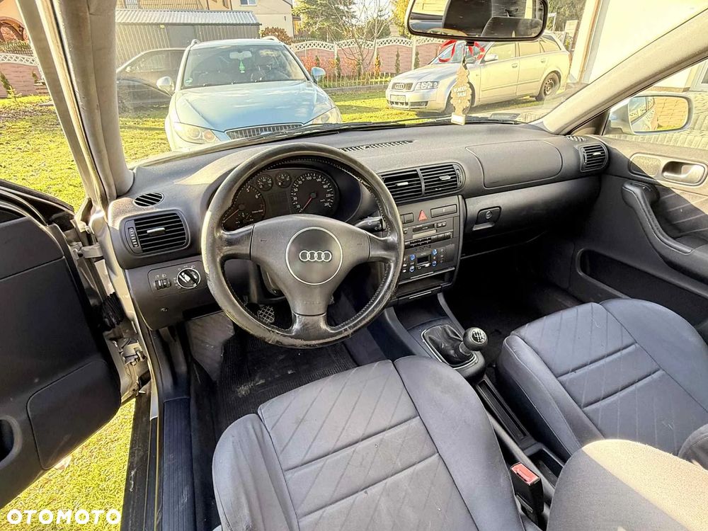 Audi A3 Sportback - 16