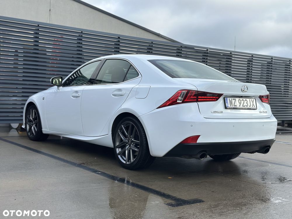 Lexus IS 250 F Sport - 5