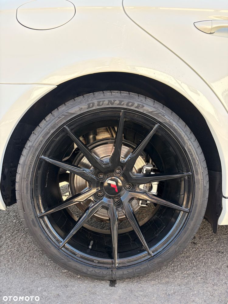 Mercedes-Benz CLS - 10