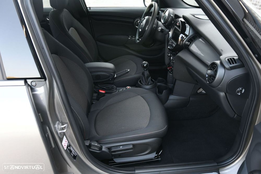 MINI 5 Portas Cooper Sport Edition - 20