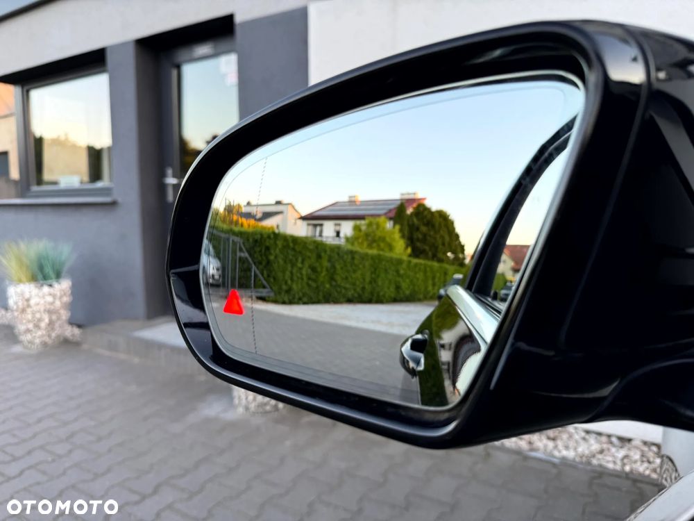 Mercedes-Benz Klasa E 220 d Business Edition 9G-TRONIC - 39