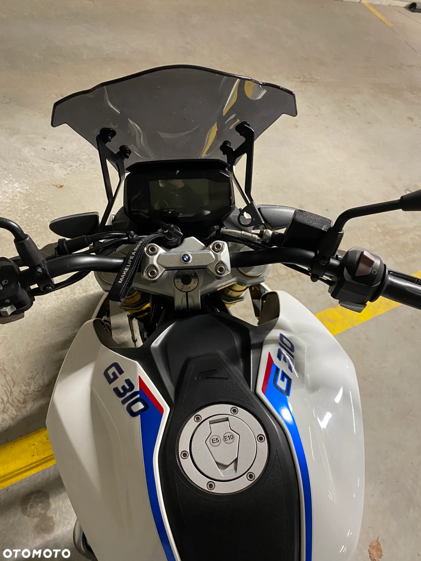 BMW G - 9