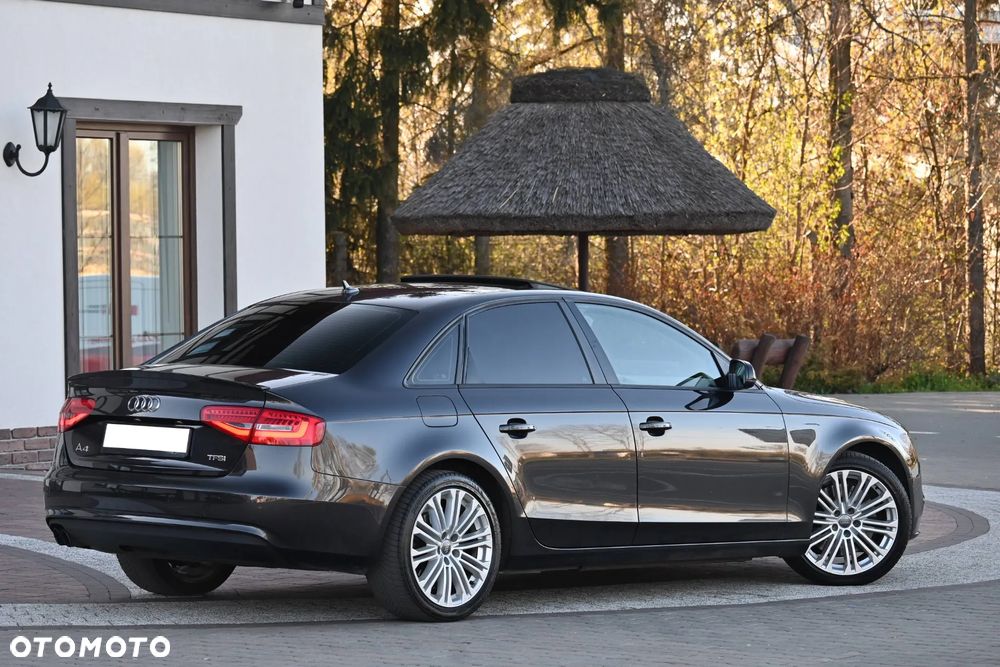 Audi A4 Limousine 1.8 TFSI S line Sportpaket - 13