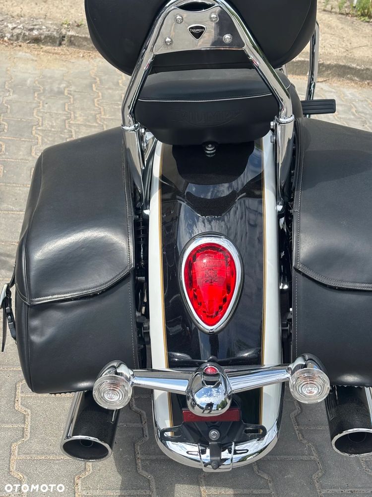 Triumph Thunderbird - 19