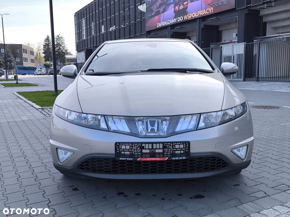 Honda Civic 1.8 Executive - 3