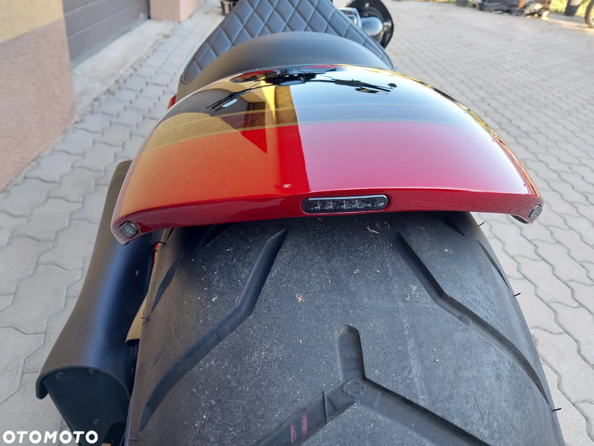Harley-Davidson Softail Breakout - 14