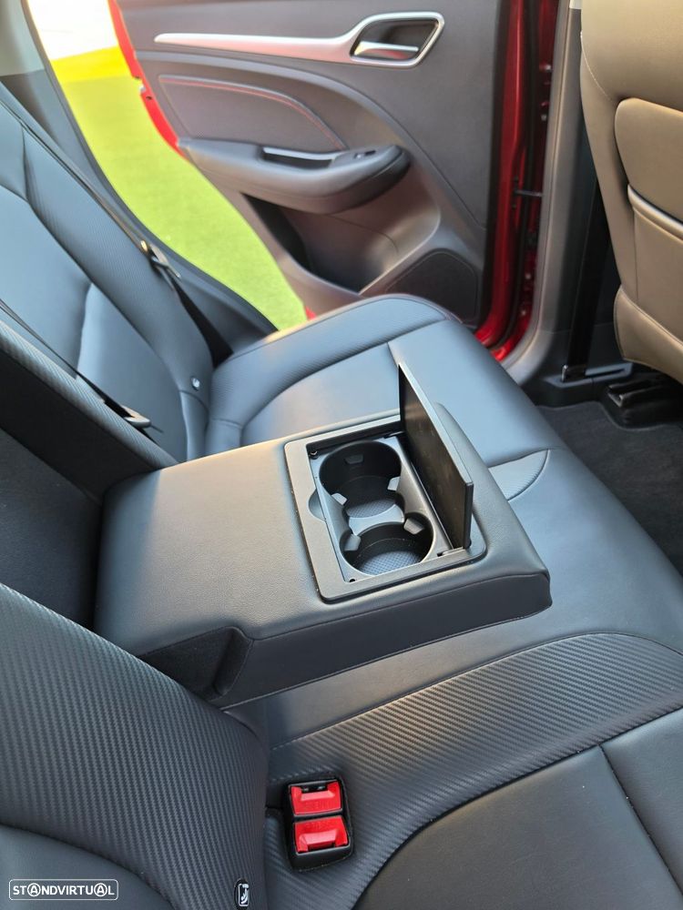 MG ZS EV 72.6 kWh Luxury - 40