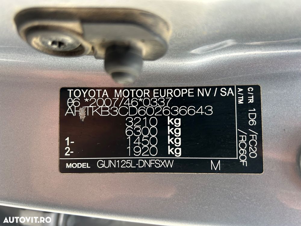 Toyota Hilux 2.4D 150CP 4x4 Double Cab 6MT Style - 33