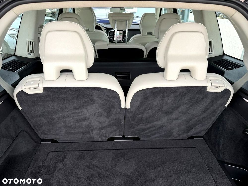 Volvo XC 90 - 12