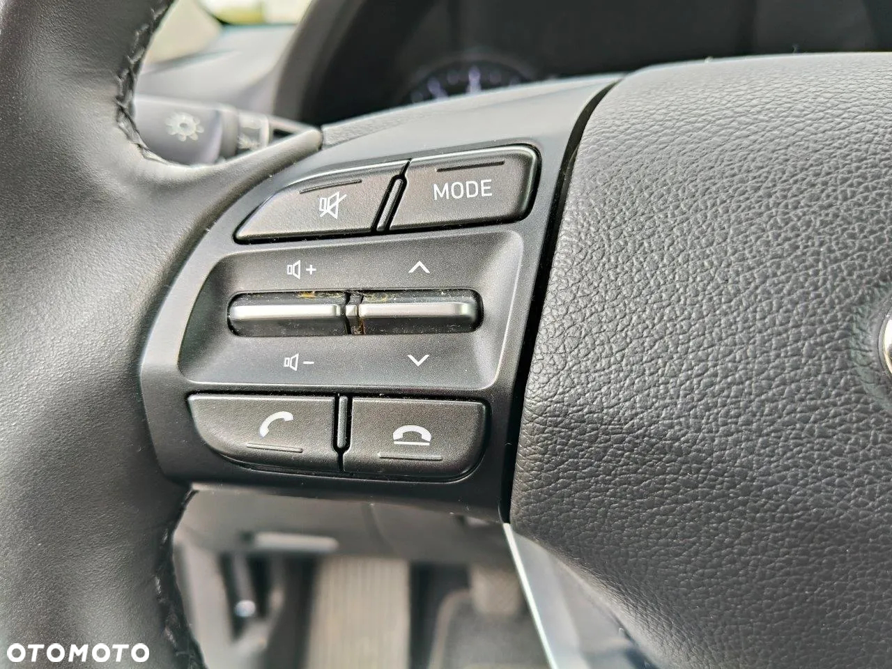 Hyundai i30 1.5 DPI Classic + - 16