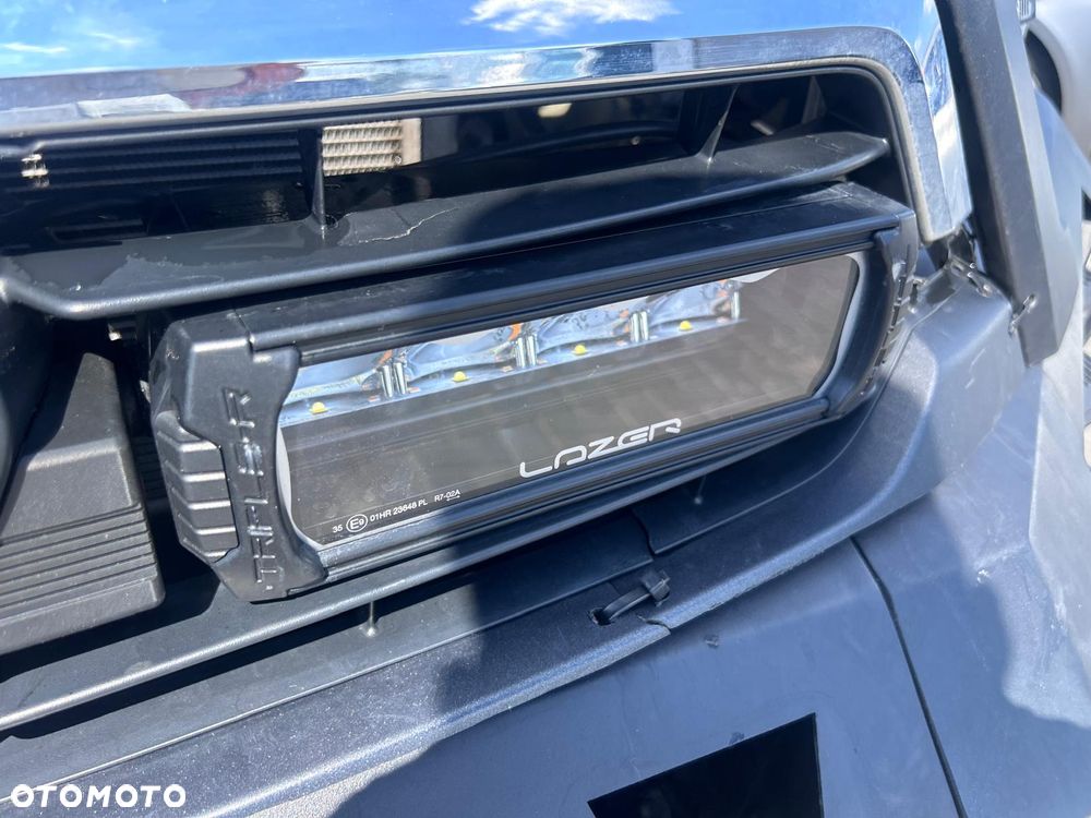 Toyota Hilux 2.8 D-4D Double Cab Invincible Sport 4x4 - 13