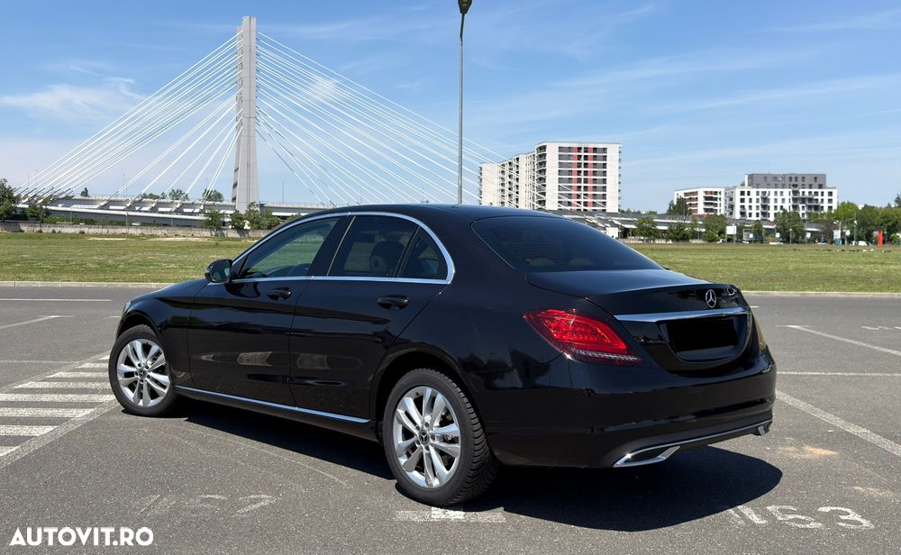 Mercedes-Benz C - 8