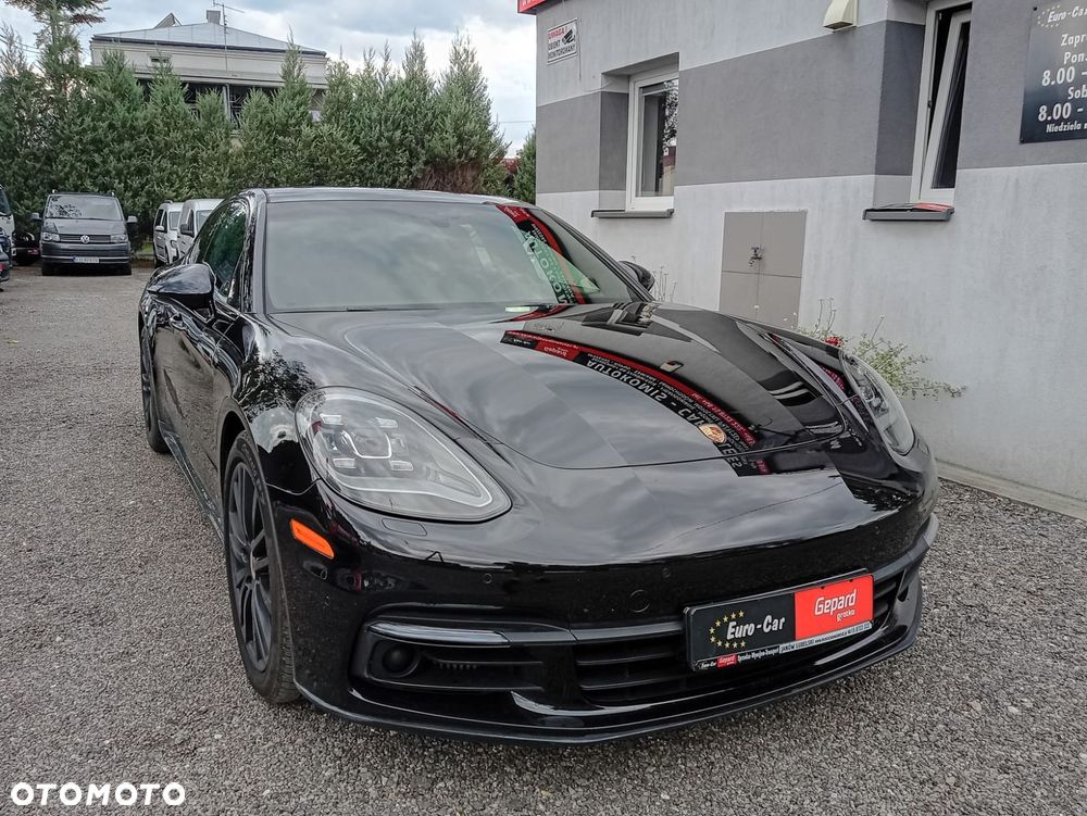 Porsche Panamera 4S - 2