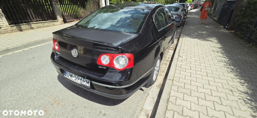 Volkswagen Passat 2.0 TDI DPF Comfortline - 6