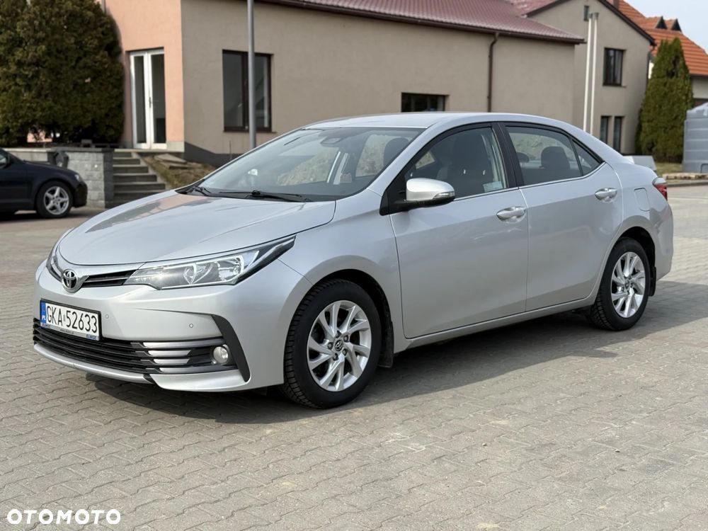 Toyota Corolla 1.6 Classic Plus - 1