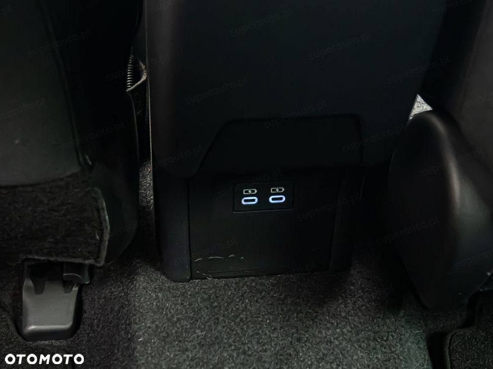 Toyota Prius - 25