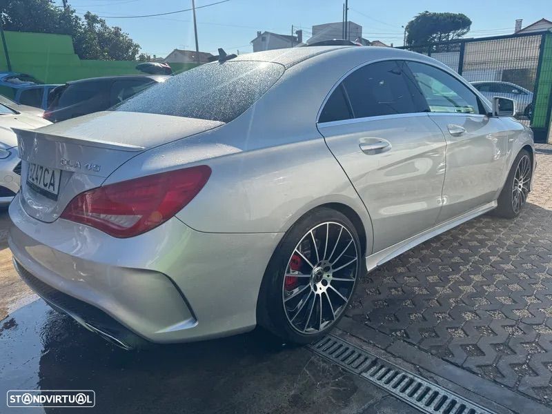 Mercedes-Benz CLA 45 AMG 4Matic 7G-DCT - 4