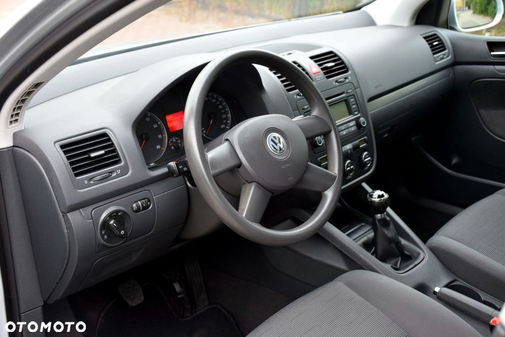 Volkswagen Golf 1.6 Goal - 8