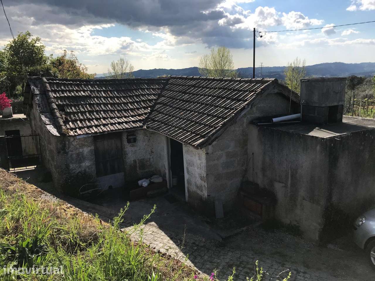 Moradia em Pedra para recuperar com Terreno - Vila Chã do Marão - Grande imagem: 4/9