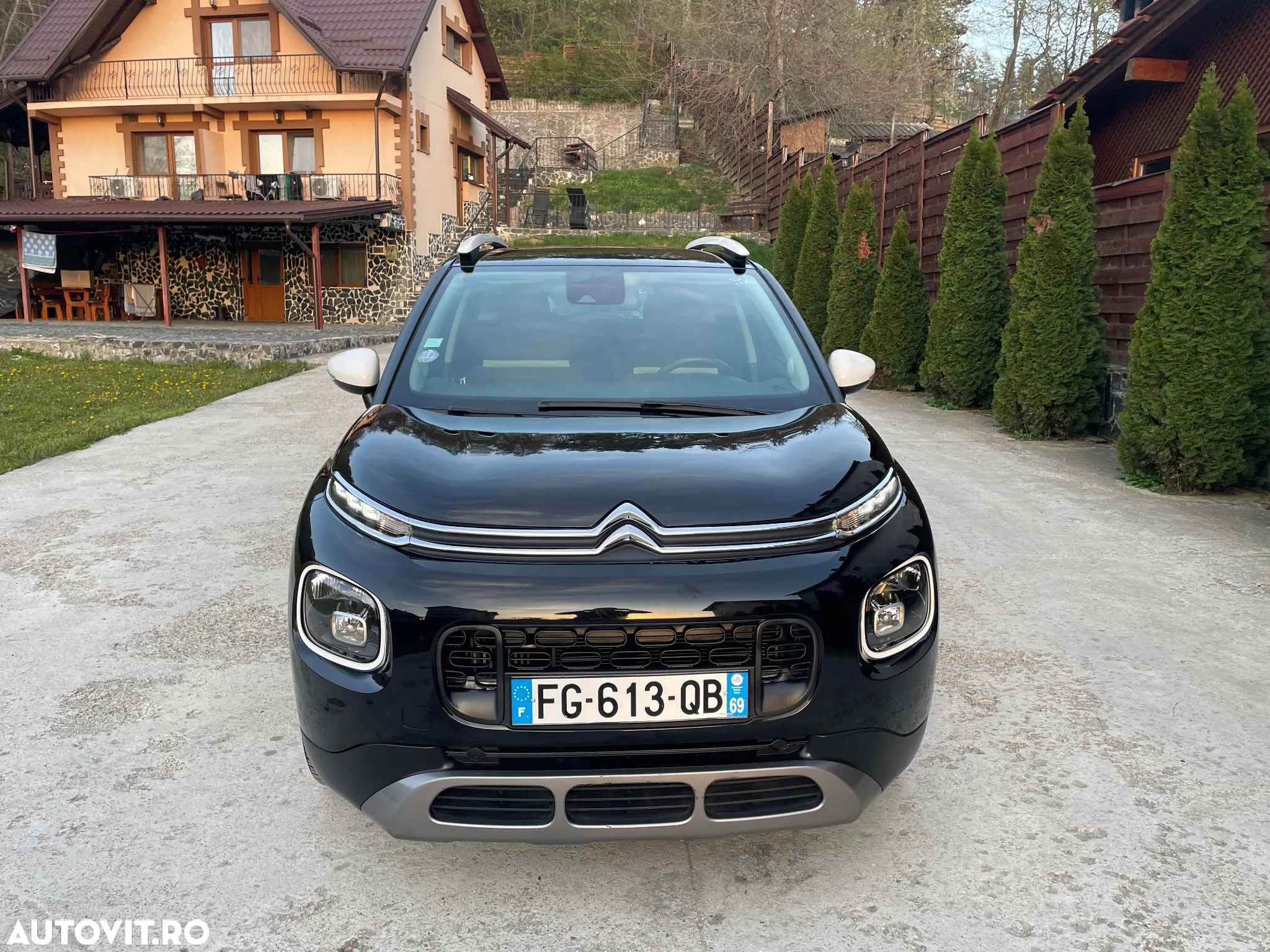 Citroën C3 AIRCROSS 1.2 PureTech S&S EAT6 Shine - 2