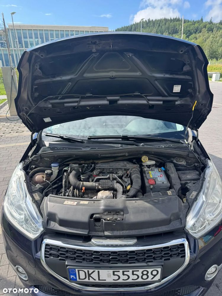 Peugeot 208 HDi 68 Like - 11