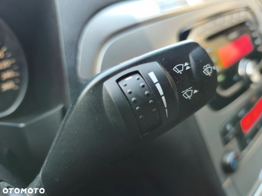 Ford S-Max 2.0 TDCi DPF Ambiente - 21