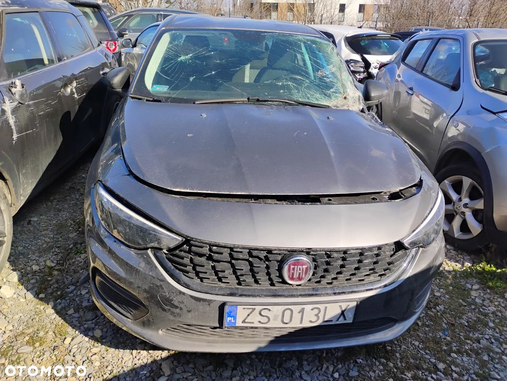 Fiat Tipo - 18