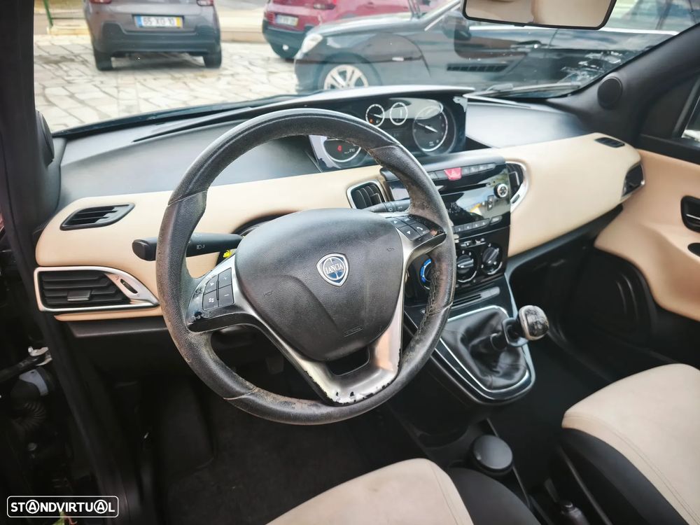 Lancia Ypsilon 1.2 S&S Platinum - 10