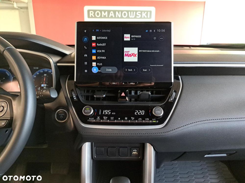 Toyota Corolla Cross - 10