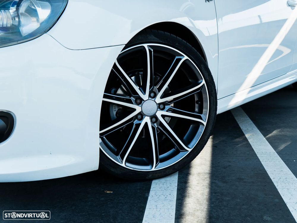 VW Golf 1.6 TDi Highline - 7