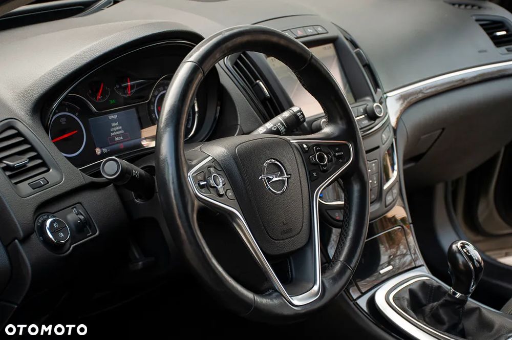 Opel Insignia - 29