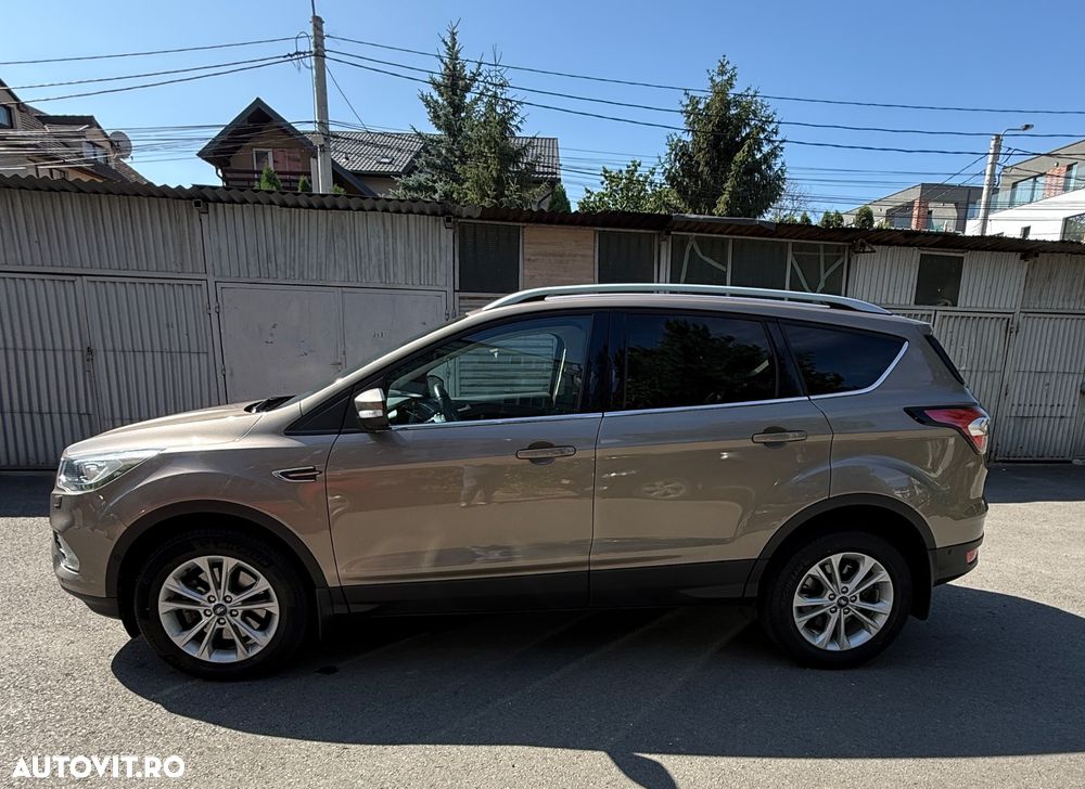 Ford Kuga 2.0 TDCi 4WD Powershift Titanium - 5