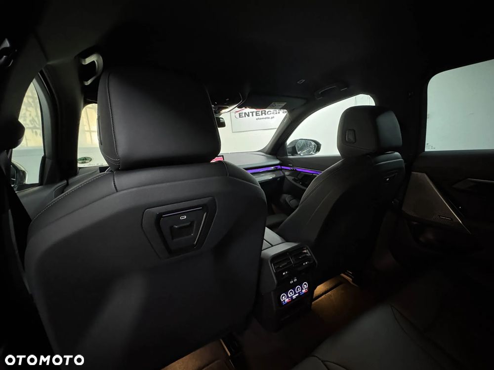 BMW Seria 5 520d xDrive - 24