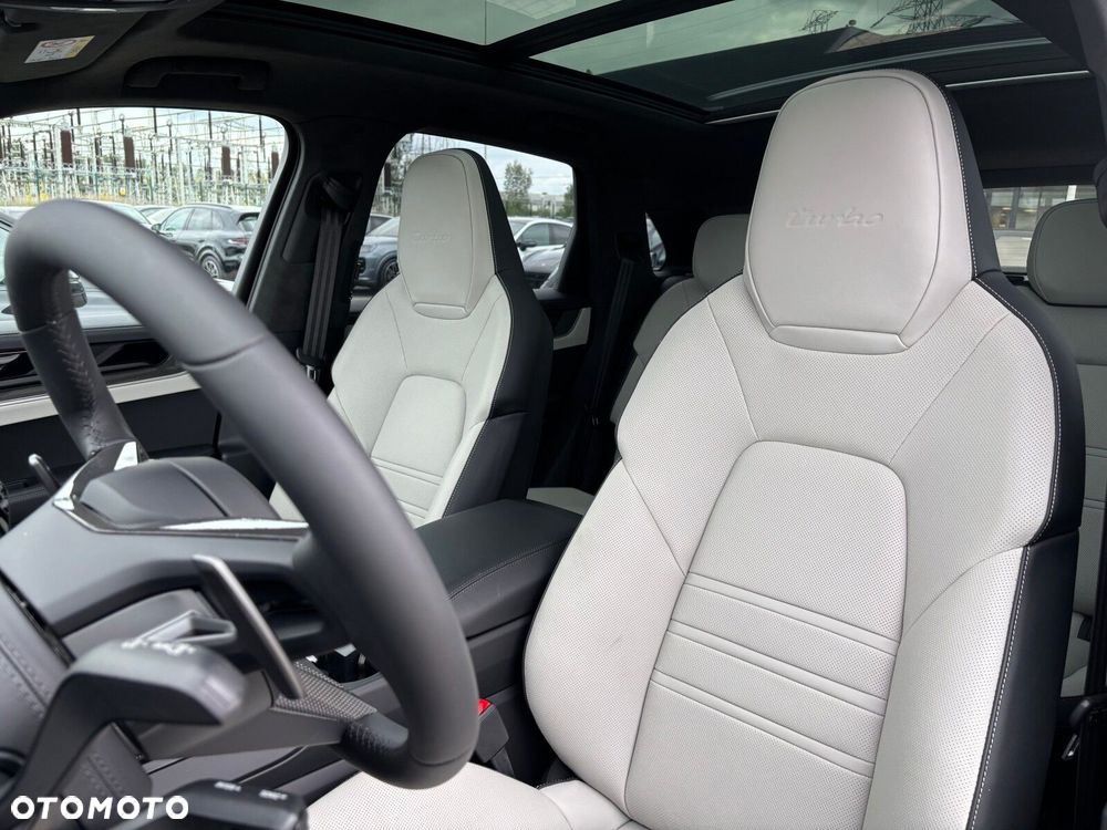 Porsche Cayenne - 18
