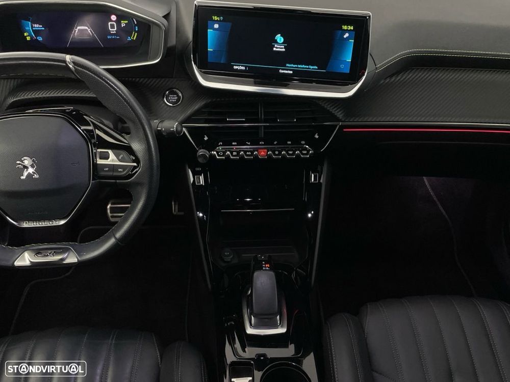 Peugeot e-2008 50 kWh GT - 15