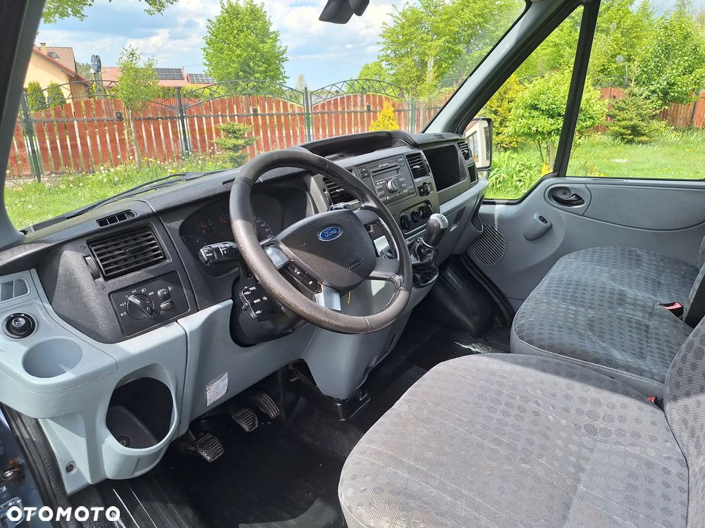 Ford Transit - 21