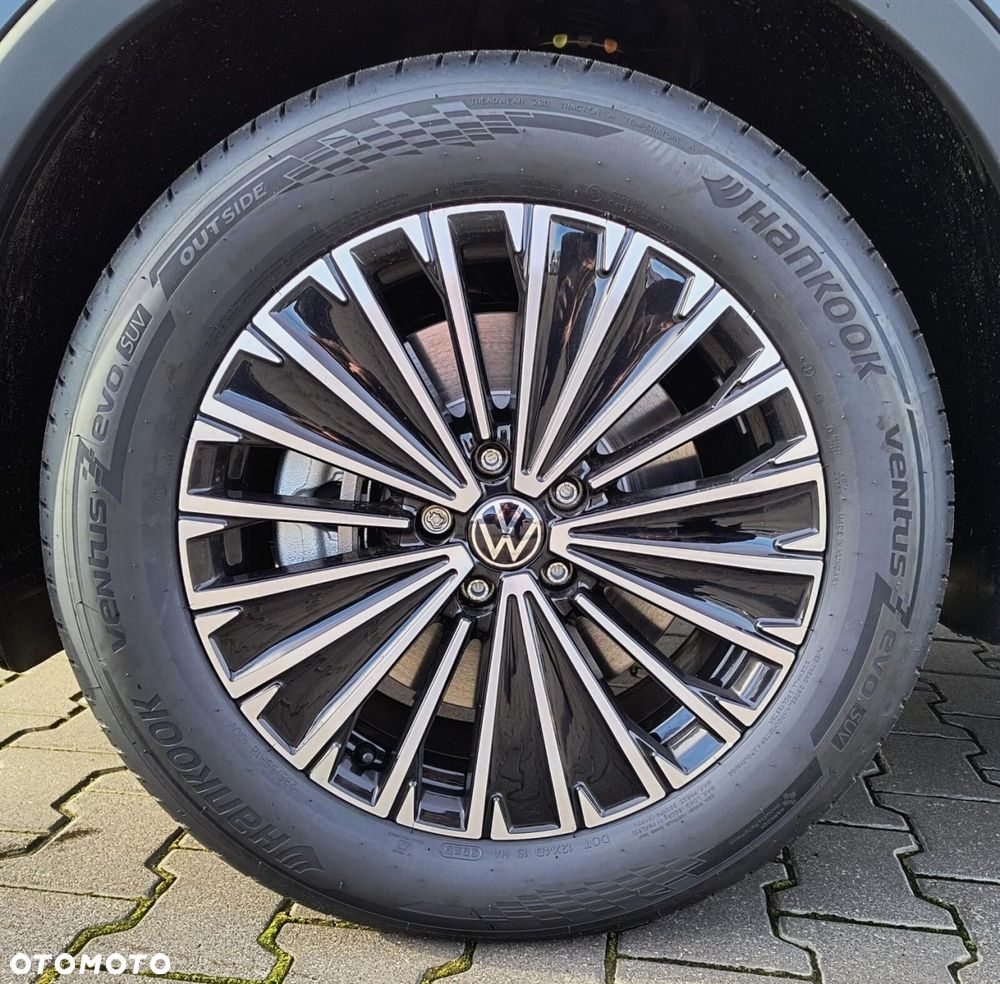 Volkswagen Tiguan - 26
