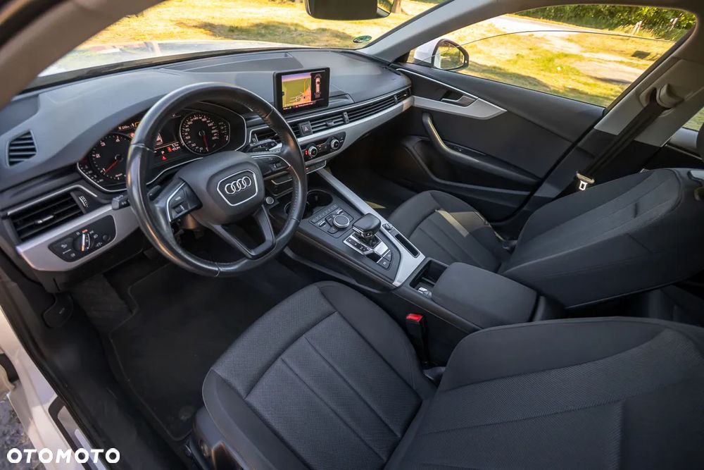 Audi A4 Avant 35 TDI S tronic - 16