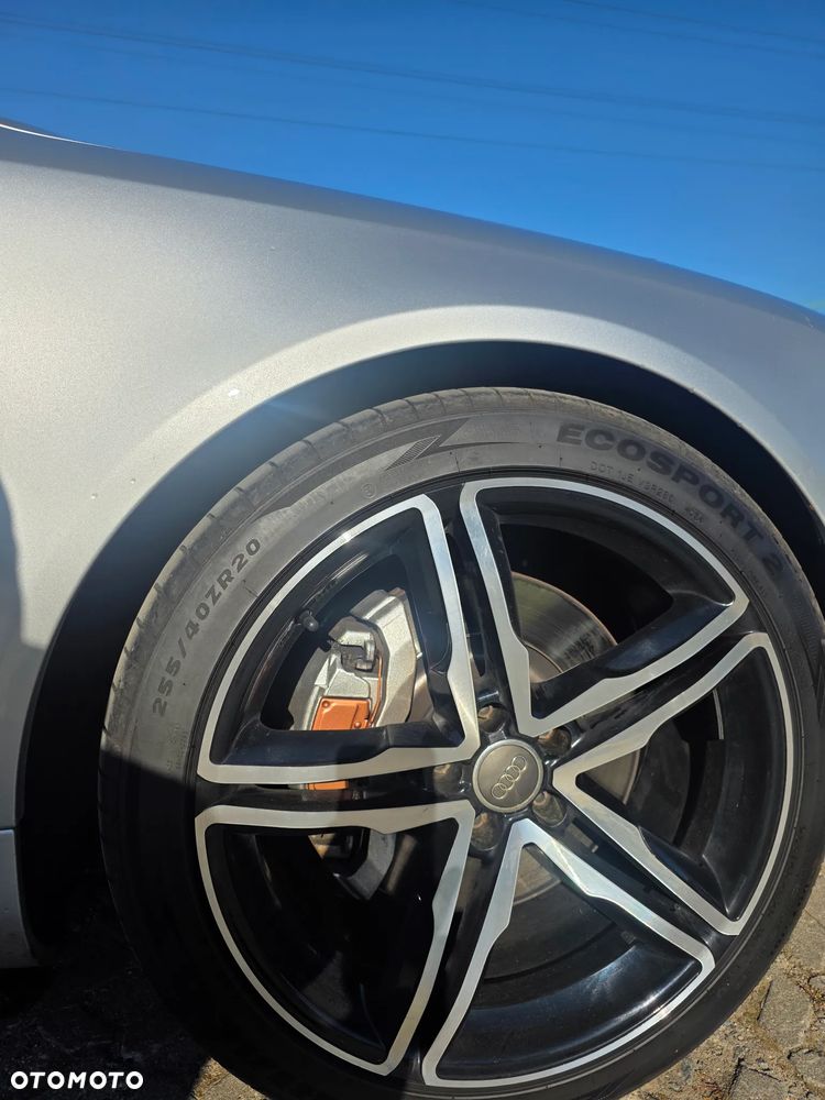 Audi A8 - 11