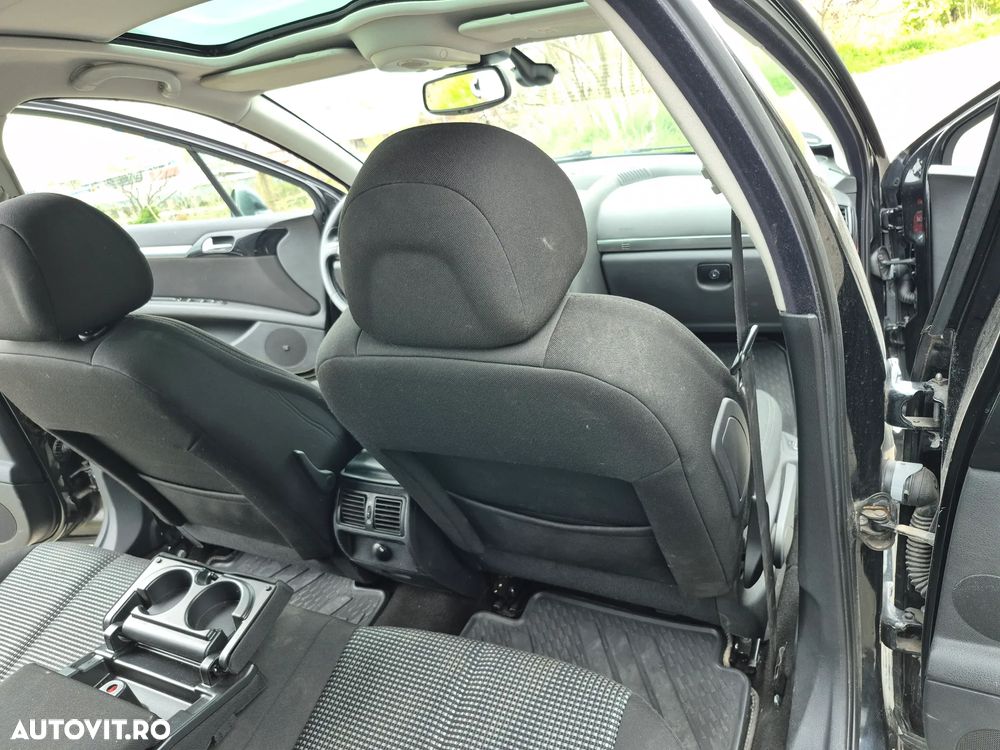 Peugeot 407 HDi 165 Automatik JBL - 38