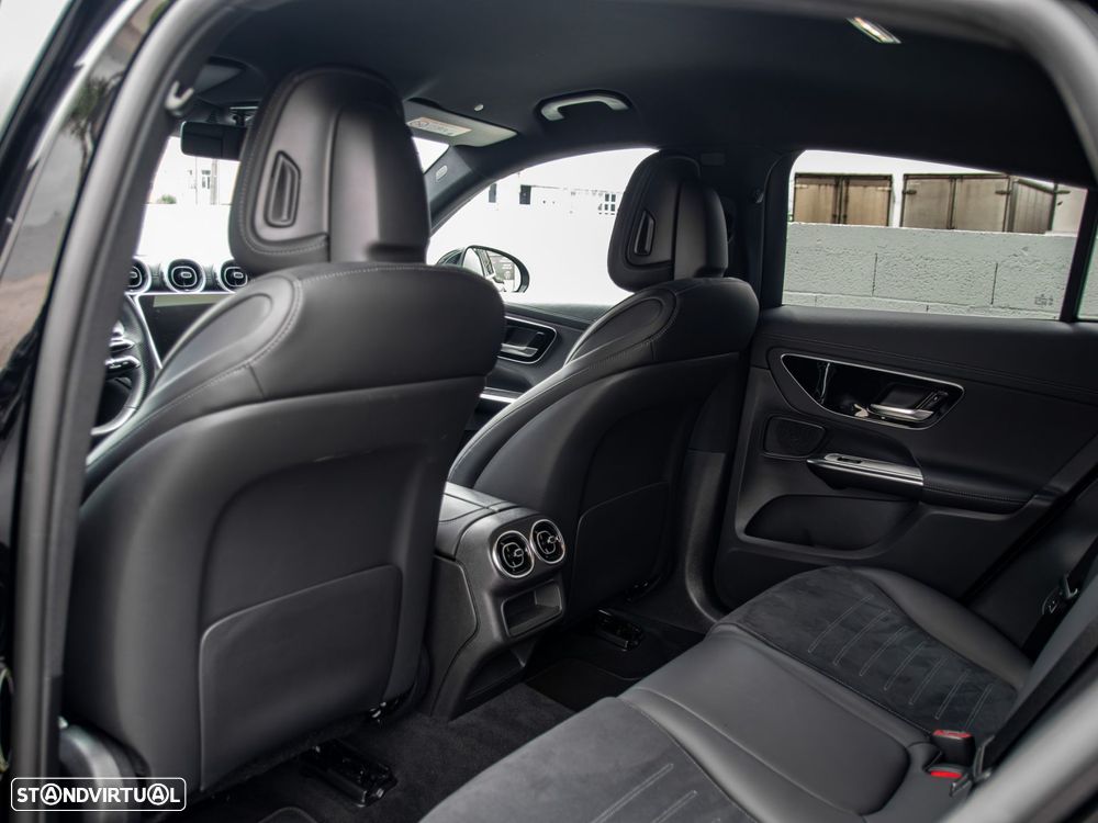 Mercedes-Benz GLC 300 e Coupe 4Matic 9G-TRONIC Edition AMG Line - 22