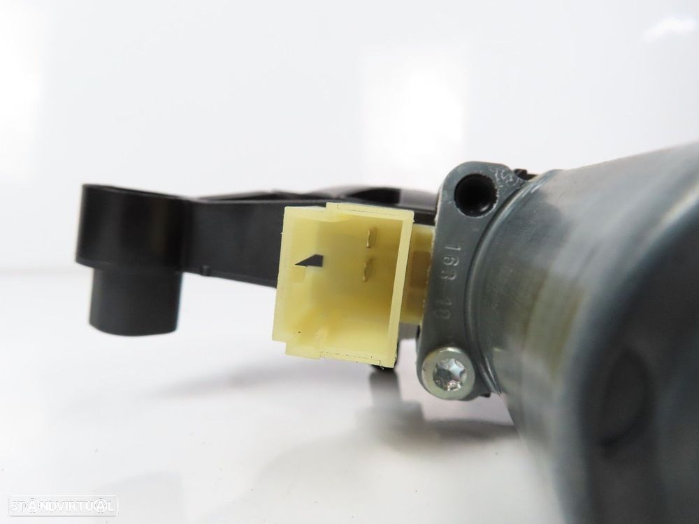 Motor elevador Esquerdo/Frente Usado / Original VW TOURAN (5T1)/VW TIGUAN (AD1)/... - 4