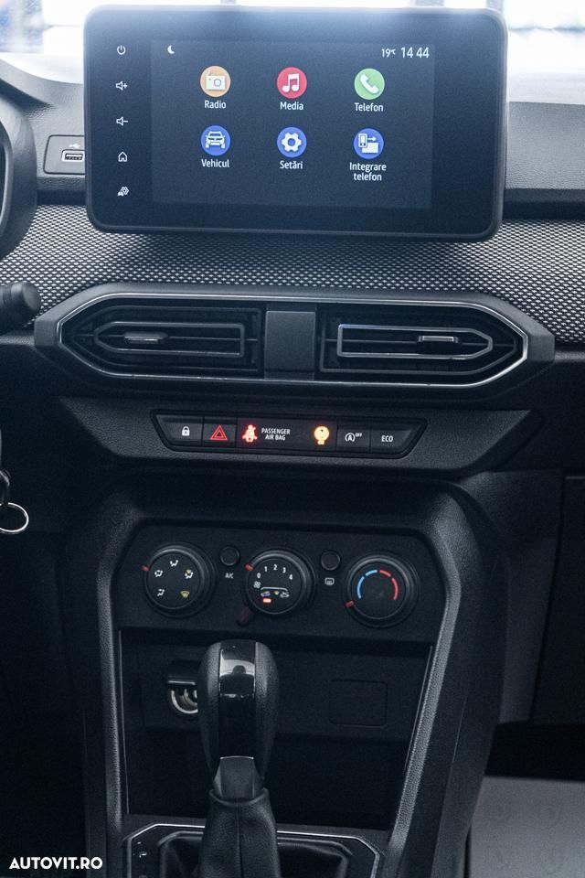 Dacia Logan TCe 90 CVT Journey - 6