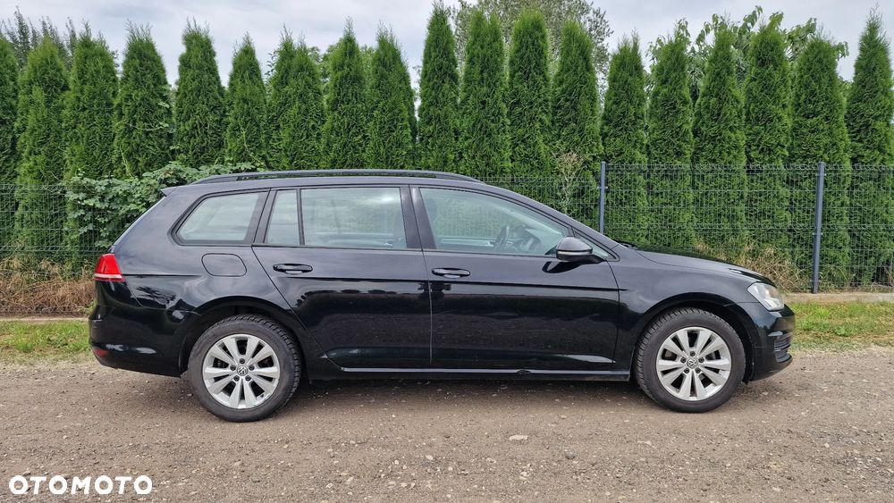 Volkswagen Golf 1.6 TDI BlueMotion Trendline - 6