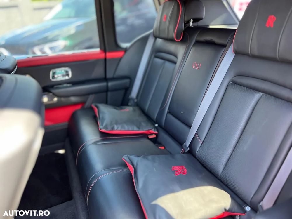 Rolls-Royce Cullinan - 27