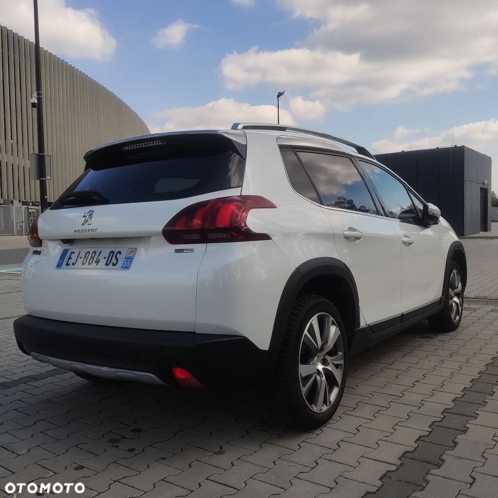 Peugeot 2008 1.2 Pure Tech Allure S&S EAT6 - 9