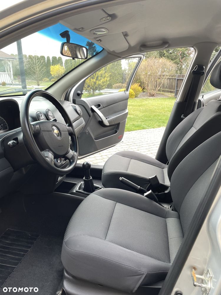 Chevrolet Aveo - 7